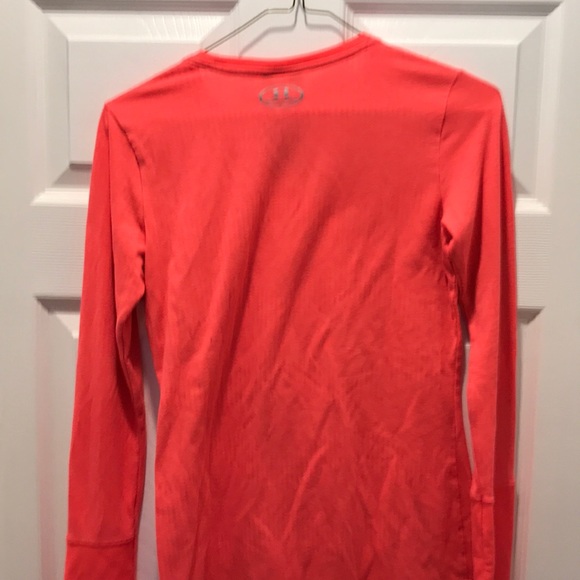 Under Armour Cold Gear Shirt - Picture 4 of 4